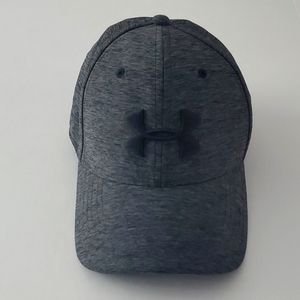 UNDER ARMOUR Men's L/XL Grey Black Baseball Cap Pre-Owned
